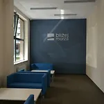 Apartament 28